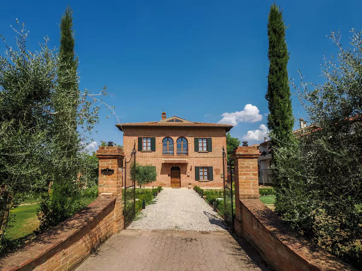 The Italy Cottage